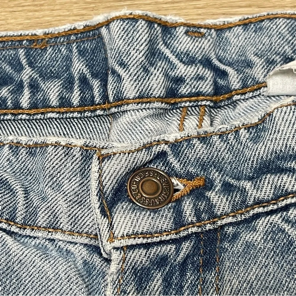 Vintage Orange Tab Levi’s Distressed Cut Off Midrise Denim Shorts Waist 28” - Picture 8 of 14